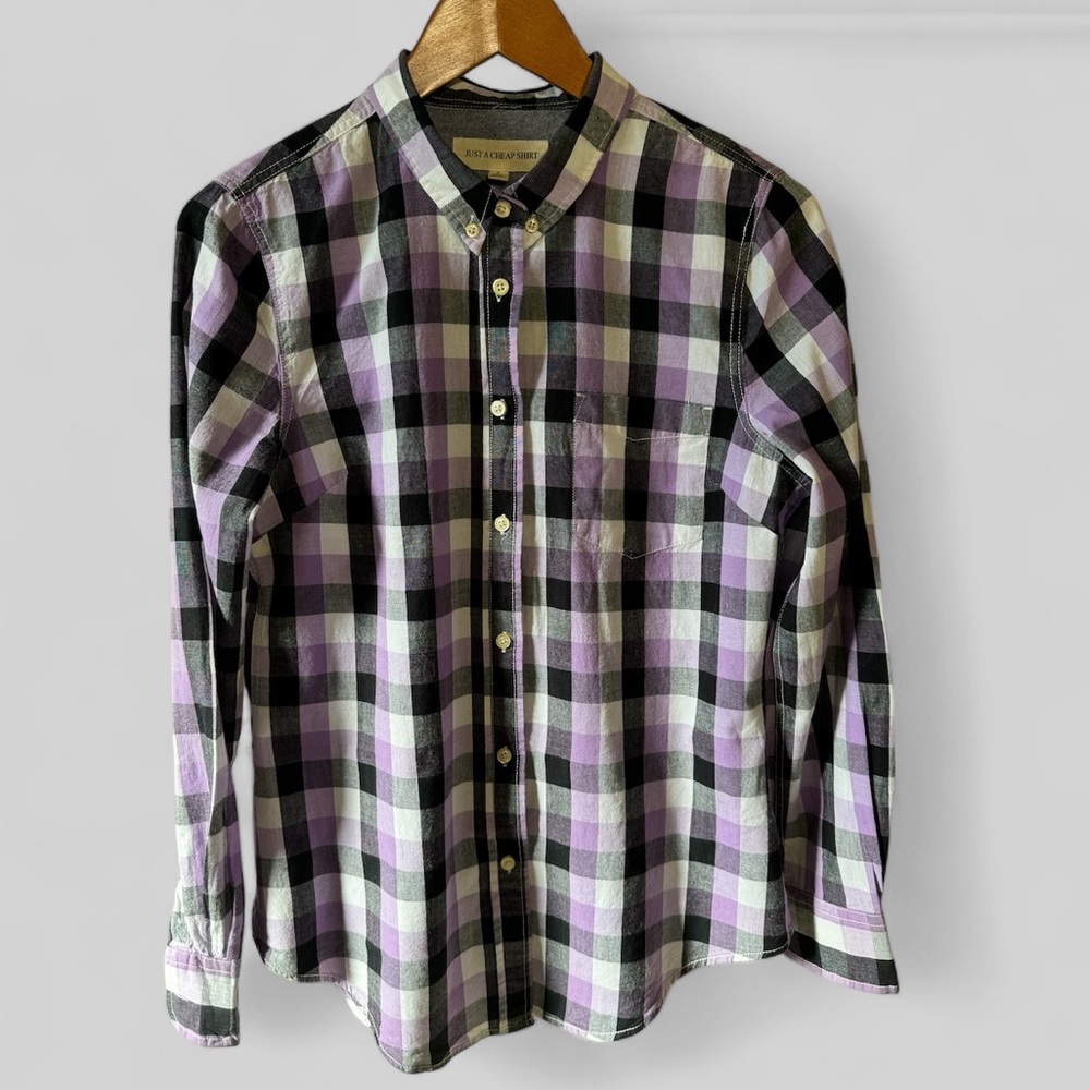 NWOT - Just A Cheap Shirt  Sz. L